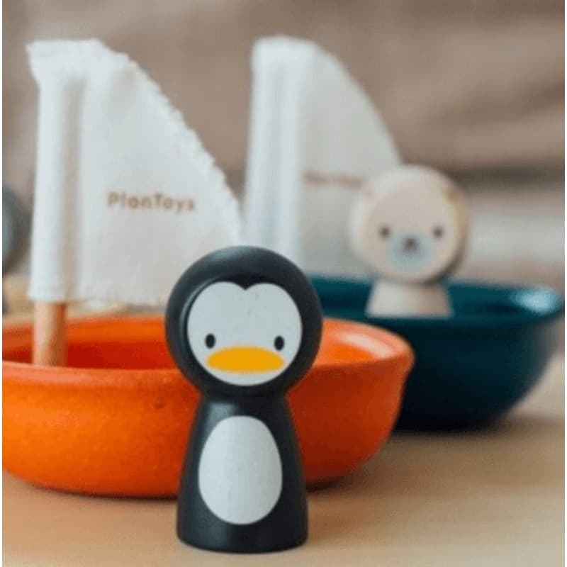 Sailing Boat - Penguin & Polar Bear
